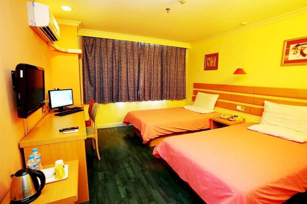 Home Inn Guangzhou Guangdong University Of Foreign Studies Baiyun Avenue Extérieur photo