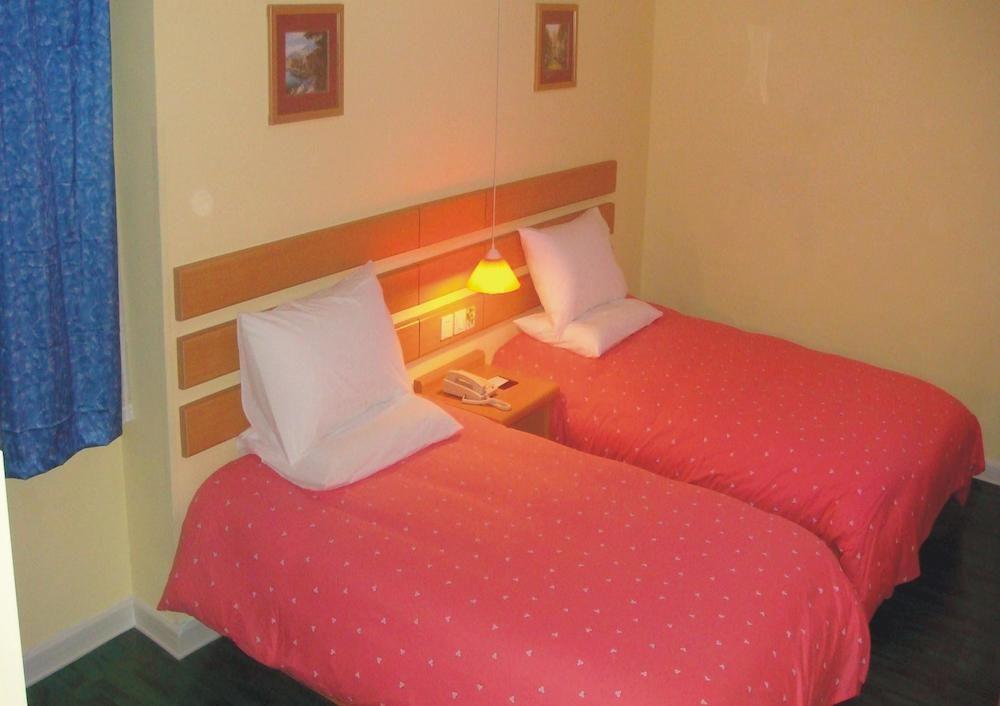 Home Inn Guangzhou Guangdong University Of Foreign Studies Baiyun Avenue Extérieur photo