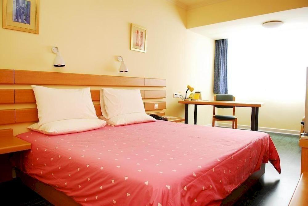 Home Inn Guangzhou Guangdong University Of Foreign Studies Baiyun Avenue Extérieur photo