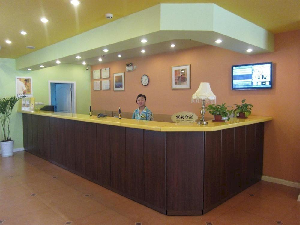 Home Inn Guangzhou Guangdong University Of Foreign Studies Baiyun Avenue Extérieur photo