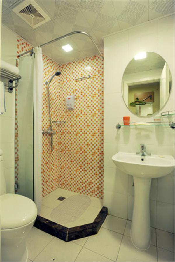 Home Inn Guangzhou Guangdong University Of Foreign Studies Baiyun Avenue Extérieur photo